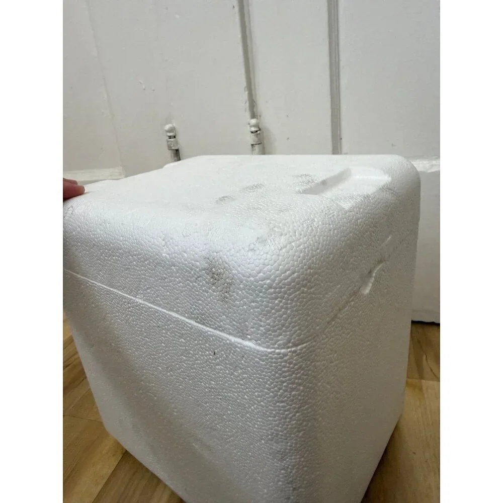 Small White Styrofoam Insulated Cooler Box with Lid